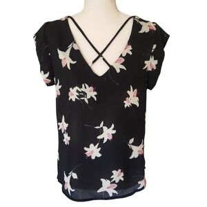 Lily White Womens Floral Print V Neck Crisscross Cap Sleeve Top Size M
